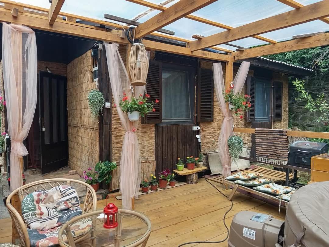 Kucica Za Odmor Lena I Matija Apartment เซรมสกี คาร์ลอฟซี ภายนอก รูปภาพ