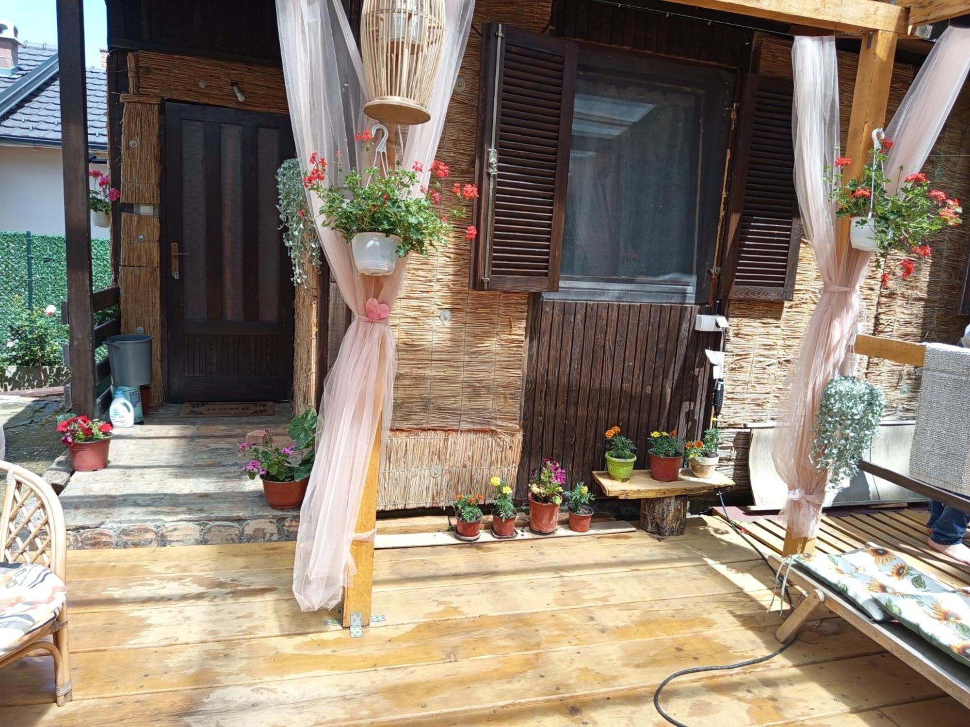 Kucica Za Odmor Lena I Matija Apartment เซรมสกี คาร์ลอฟซี ภายนอก รูปภาพ